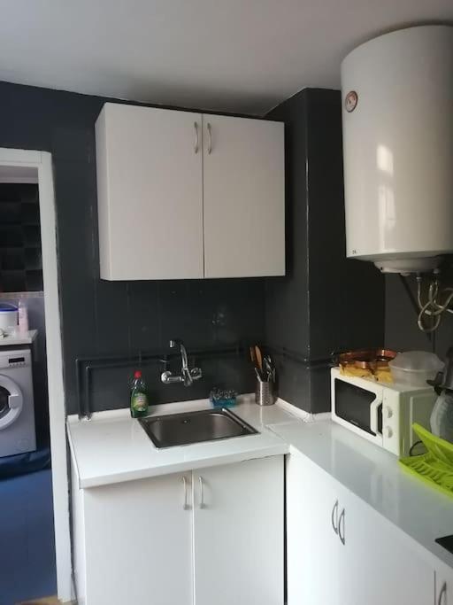 Apartamento Hotel Montana Lavapies Madrid Eksteriør billede